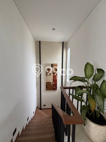 Ready to Use! Premium House LT 144m2 Desain Elegan di BSB City Ready to Use! Premium House LT 144m2 Desain Elegan di BSB City