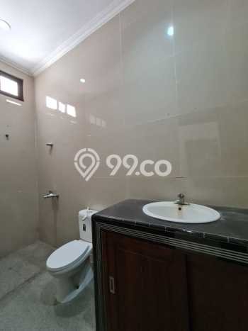 Rumah Asri 3 KT di Jebres, Surakarta - Luas Tanah 262m² Rumah Asri 3 KT di Jebres, Surakarta - Luas Tanah 262m²