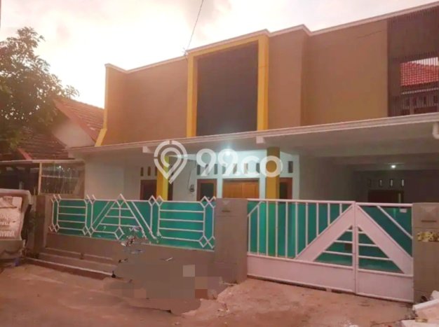 PRIME LOCATION! Rumah di Jajar, 3 KT, Area Strategis, Luas 169m² LB 150m² PRIME LOCATION! Rumah di Jajar, 3 KT, Area Strategis, Luas 169m² LB 150m²