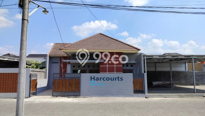 Rumah di Gentan, LT 100m², LB 70m² Rumah di Gentan, LT 100m², LB 70m²