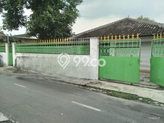 Hot Offer Hunian Premium Ideal dan Luas di Laweyan, Solo Hot Offer Hunian Premium Ideal dan Luas di Laweyan, Solo