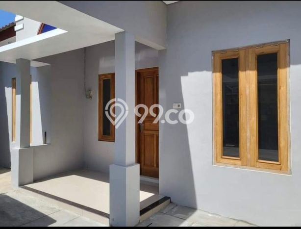Jual Segera Rumah LT 104m² / LB 70m² di Kawasan Bisnis Sukoharjo, Surakarta Jual Segera Rumah LT 104m² / LB 70m² di Kawasan Bisnis Sukoharjo, Surakarta