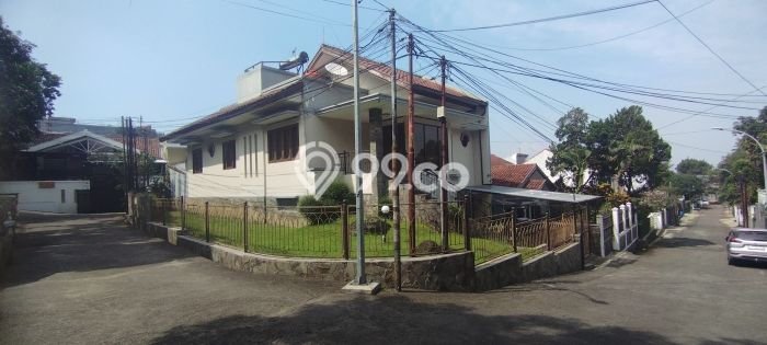 For Sale Rumah Mewah Exclusive di Sukajadi, Bandung For Sale Rumah Mewah Exclusive di Sukajadi, Bandung