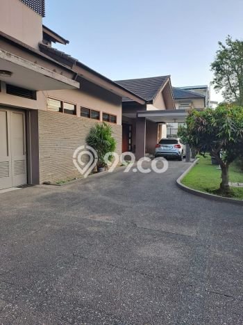 Rumah Elit LB 450m2 Siap Pakai Desain Elegan di Tubagus Ismail, Bandung Rumah Elit LB 450m2 Siap Pakai Desain Elegan di Tubagus Ismail, Bandung