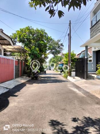 Rumah Modern Cantik 2 KT Siap Huni di Cileunyi Rumah Modern Cantik 2 KT Siap Huni di Cileunyi