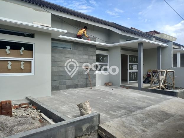 Jual Rumah Strategis Bagus Punya 3 KT di Arcamanik Bandung SHM Jual Rumah Strategis Bagus Punya 3 KT di Arcamanik Bandung SHM