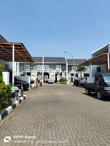 Rumah Modern 3 KT LT 102m2 di Cimahi Rumah Modern 3 KT LT 102m2 di Cimahi
