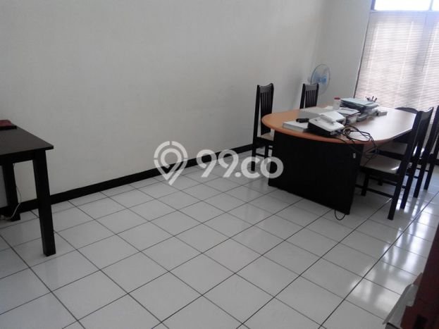 Ruko Disewa di Bandung dengan LB 120m2 Area Komersial Ramai Ruko Disewa di Bandung dengan LB 120m2 Area Komersial Ramai