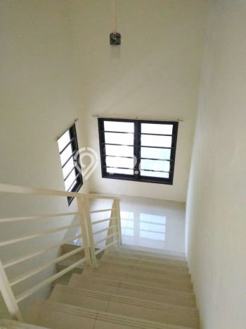 Rumah Eksklusif Siap Huni LT 288m2 di Cengkareng, Jakarta Barat Rumah Eksklusif Siap Huni LT 288m2 di Cengkareng, Jakarta Barat