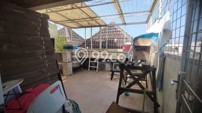 AREA KOMERSIAL! Ruko di , Luas 303m2m², Posisi Premium AREA KOMERSIAL! Ruko di , Luas 303m2m², Posisi Premium