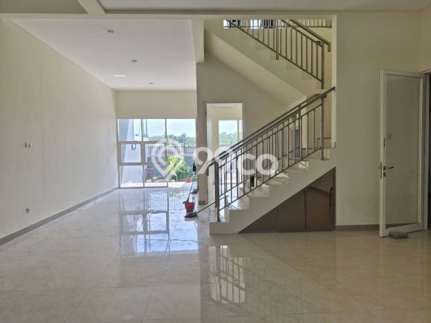 Rumah Kontrakan Surabaya LT 200m2 LB 275m2 Kawasan Darmo permai Rumah Kontrakan Surabaya LT 200m2 LB 275m2 Kawasan Darmo permai