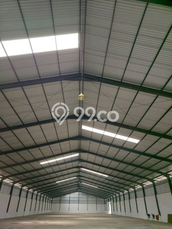 Disewakan Gudang di Pusat Kota Surabaya Ramai Strategis Disewakan Gudang di Pusat Kota Surabaya Ramai Strategis