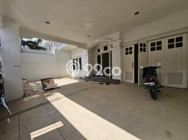 Disewakan Cepat Rumah Kondisi Bagus di Kawasan Wiyung, Surabaya Disewakan Cepat Rumah Kondisi Bagus di Kawasan Wiyung, Surabaya