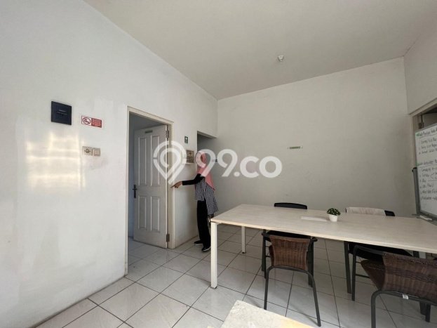Untuk Dijual! Ruko di Surabaya Kota Surabaya LT 150m2 / LB 300m2 Kawasan Strategis Untuk Dijual! Ruko di Surabaya Kota Surabaya LT 150m2 / LB 300m2 Kawasan Strategis