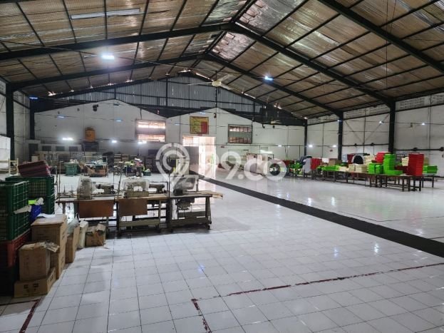 Pabrik disewakan di Taman Sidoarjo dengan luas bangunan 2000m2 Pabrik disewakan di Taman Sidoarjo dengan luas bangunan 2000m2