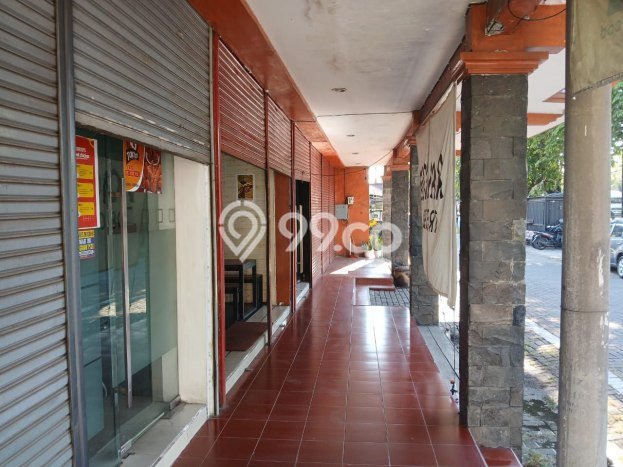 Ruko Bagus LT 240m2 LB 360m2 Dijual di Waru Sidoarjo Ruko Bagus LT 240m2 LB 360m2 Dijual di Waru Sidoarjo