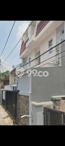Dijual Kost di Menteng, Jakarta Pusat, 20 KT, 20 KM, Luas 425m2 Dijual Kost di Menteng, Jakarta Pusat, 20 KT, 20 KM, Luas 425m2