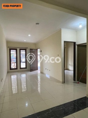 Dijual Rumah Eksklusif 2 KT di Cibubur, Jakarta Timur Dijual Rumah Eksklusif 2 KT di Cibubur, Jakarta Timur