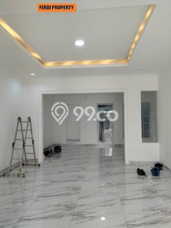 Rumah Strategis dengan 3 Kamar Tidur dan 2 Kamar Mandi di Kawasan Citra Grand, Jakarta Timur Rumah Strategis dengan 3 Kamar Tidur dan 2 Kamar Mandi di Kawasan Citra Grand, Jakarta Timur