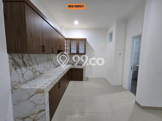 Rumah Minimalis 4 KT LT 128m2 di Legenda Wisata Rumah Minimalis 4 KT LT 128m2 di Legenda Wisata