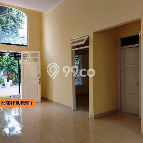 Rumah Strategis di Citra Grand, 2 KT, Lingkungan Nyaman, LT 120m² LB 80m² Rumah Strategis di Citra Grand, 2 KT, Lingkungan Nyaman, LT 120m² LB 80m²