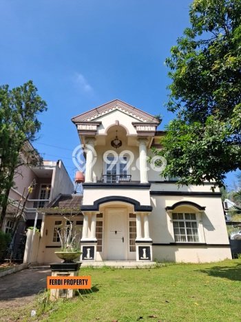 Rumah Elit LB 250m2 Siap Pakai Desain Elegan di Legenda Wisata, Bogor Rumah Elit LB 250m2 Siap Pakai Desain Elegan di Legenda Wisata, Bogor