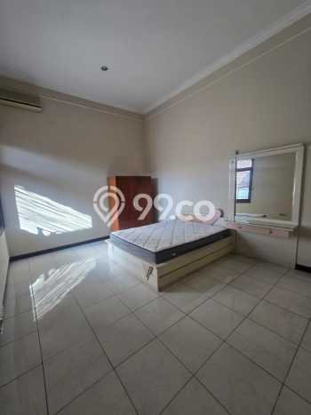 Disewakan! Rumah 4 Kamar Tidur &
3 Kamar Mandi di Karang Rejo, Semarang Disewakan! Rumah 4 Kamar Tidur &
3 Kamar Mandi di Karang Rejo, Semarang