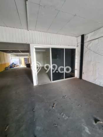 FOR SALE! Ruko di Semarang Tengah Semarang, LT 427m2, LB 254m2 FOR SALE! Ruko di Semarang Tengah Semarang, LT 427m2, LB 254m2