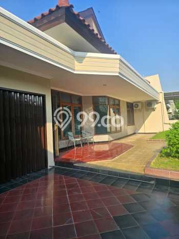 Disewakan! Rumah 4 Kamar Tidur &
3 Kamar Mandi di Karang Rejo, Semarang Disewakan! Rumah 4 Kamar Tidur &
3 Kamar Mandi di Karang Rejo, Semarang