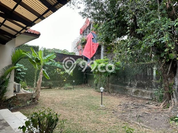 Rumah Elit LB 450m2 Siap Huni Desain Elegan di Kemang, Jakarta Selatan Rumah Elit LB 450m2 Siap Huni Desain Elegan di Kemang, Jakarta Selatan