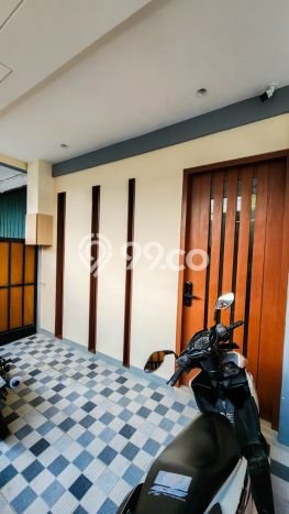 Rumah Mewah LB 402m2 Siap Huni Desain Elegan di Gajah Mada, Jakarta Pusat Rumah Mewah LB 402m2 Siap Huni Desain Elegan di Gajah Mada, Jakarta Pusat