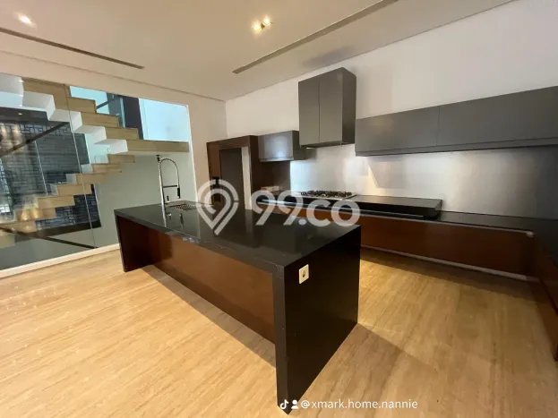 Rumah Elit Modern Tanpa Renovasi di Pondok Indah Jakarta Selatan Rumah Elit Modern Tanpa Renovasi di Pondok Indah Jakarta Selatan