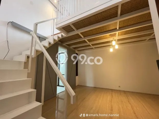 Rumah Elit Modern Tanpa Renovasi di Pondok Indah Jakarta Selatan Rumah Elit Modern Tanpa Renovasi di Pondok Indah Jakarta Selatan
