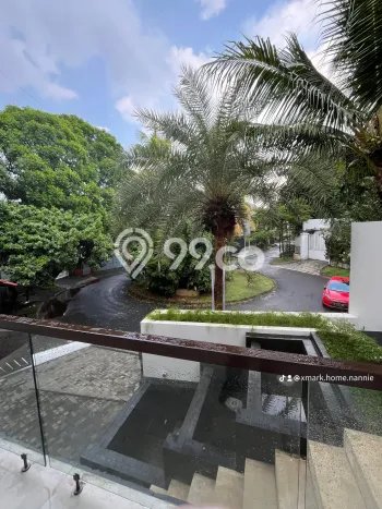 Rumah Elit Modern Tanpa Renovasi di Pondok Indah Jakarta Selatan Rumah Elit Modern Tanpa Renovasi di Pondok Indah Jakarta Selatan