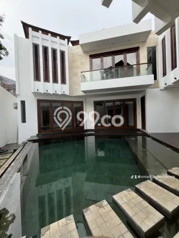 Rumah Elit Modern Tanpa Renovasi di Pondok Indah Jakarta Selatan Rumah Elit Modern Tanpa Renovasi di Pondok Indah Jakarta Selatan