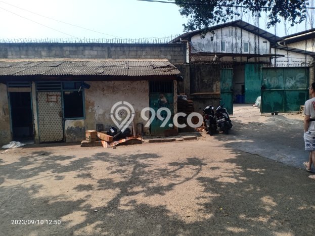 Unit Gudang Dijual di Jakarta Utara LT 2000m2 & LB 510m2 Unit Gudang Dijual di Jakarta Utara LT 2000m2 & LB 510m2