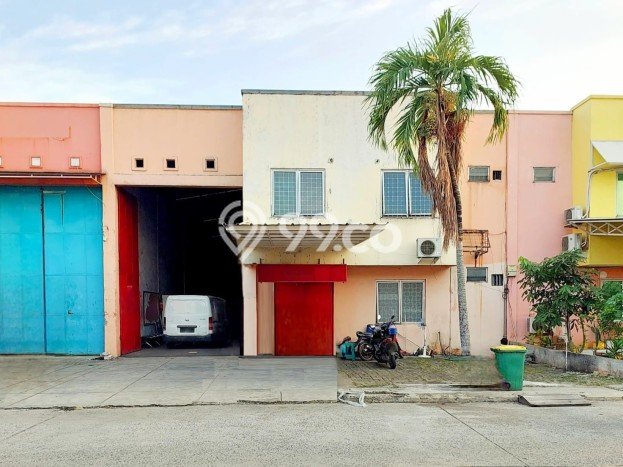 Gudang Dijual di Tangerang LT 456m2 & LB 312m2 Lokasi Terbaik! Gudang Dijual di Tangerang LT 456m2 & LB 312m2 Lokasi Terbaik!