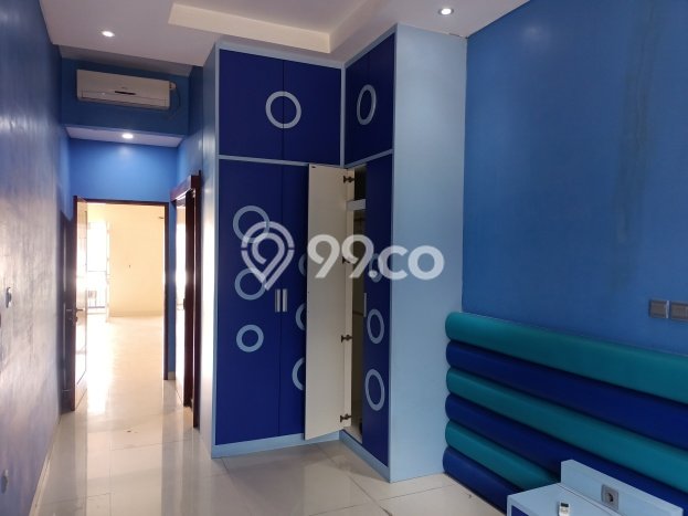 Dijual Rumah Luas Megah Dengan View Cantik di Kalideres, Jakarta Barat Dijual Rumah Luas Megah Dengan View Cantik di Kalideres, Jakarta Barat