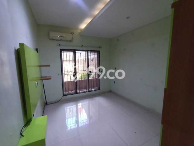 Dijual Rumah Luas Megah Dengan View Cantik di Kalideres, Jakarta Barat Dijual Rumah Luas Megah Dengan View Cantik di Kalideres, Jakarta Barat