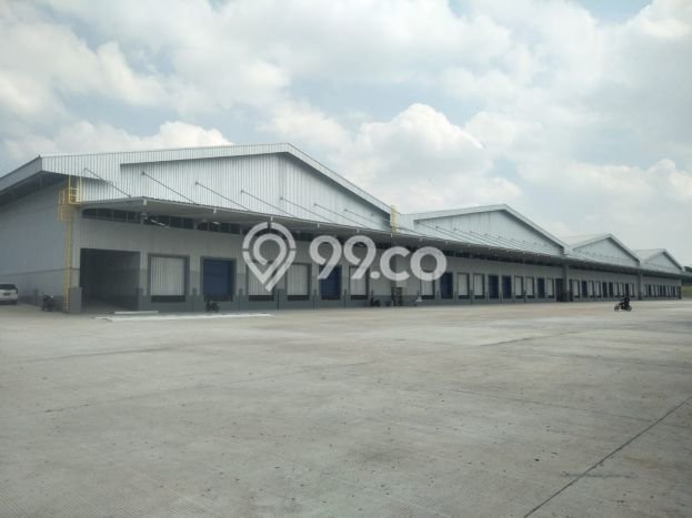 Gudang Disewakan Cepat di Sepatan Tangerang LB 1000m2 Gudang Disewakan Cepat di Sepatan Tangerang LB 1000m2