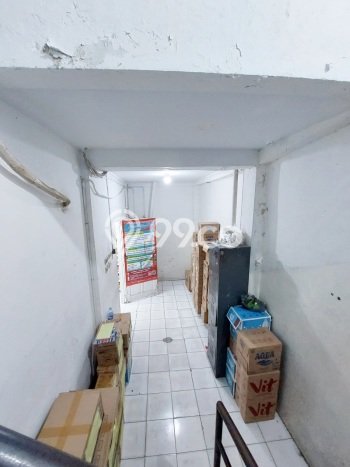 Ruko Dijual di Prime Area Jakarta Barat Luas 288m2 Ruko Dijual di Prime Area Jakarta Barat Luas 288m2