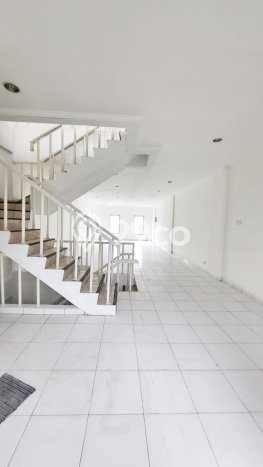Dijual! Ruko di Gading Serpong Tangerang LT 100m2 / LB 262m2 Kawasan Strategis Dijual! Ruko di Gading Serpong Tangerang LT 100m2 / LB 262m2 Kawasan Strategis