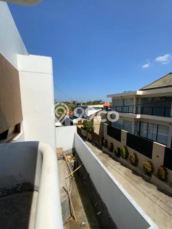 LOKASI TERBAIK! Vila Kawasan , Dimensi 150m2m², Area Strategis dengan jalan mudah LOKASI TERBAIK! Vila Kawasan , Dimensi 150m2m², Area Strategis dengan jalan mudah