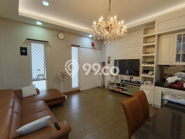 Rumah Elit Modern Tanpa Renovasi di Gading Serpong Tangerang Rumah Elit Modern Tanpa Renovasi di Gading Serpong Tangerang