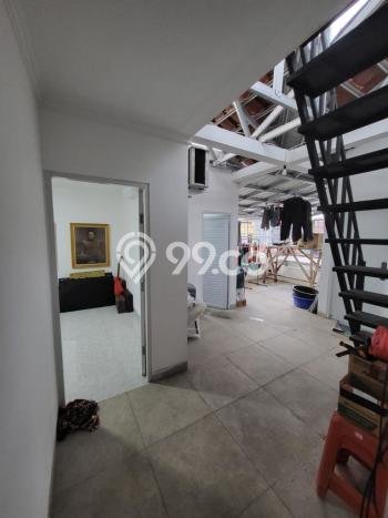 Siap Huni Rumah Mewah 6 Kamar di Cipondoh Dekat ke Mana Pun Siap Huni Rumah Mewah 6 Kamar di Cipondoh Dekat ke Mana Pun