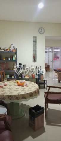 Kesempatan Investasi Rumah Terawat di Kawasan Green Lake City, Jakarta Barat Kesempatan Investasi Rumah Terawat di Kawasan Green Lake City, Jakarta Barat