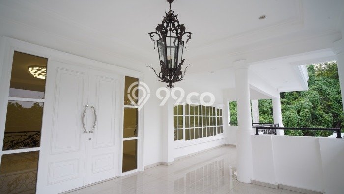 Hunian Mewah LB 1100m2 Siap Pakai Desain Elegan di Kemang, Jakarta Selatan Hunian Mewah LB 1100m2 Siap Pakai Desain Elegan di Kemang, Jakarta Selatan