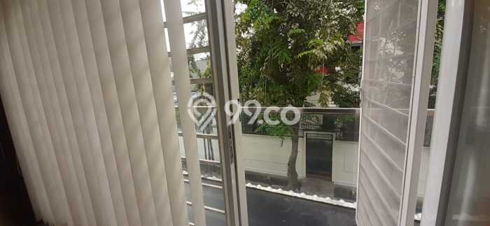 Rumah Elit LB 364m2 Siap Pakai Desain Elegan di Duri Kepa, Jakarta Barat Rumah Elit LB 364m2 Siap Pakai Desain Elegan di Duri Kepa, Jakarta Barat