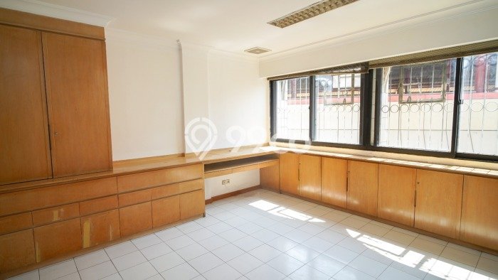 Unit Ruko Dijual di Jakarta Pusat LT 76m2 & LB 278m2 Unit Ruko Dijual di Jakarta Pusat LT 76m2 & LB 278m2