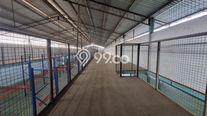 Gudang untuk Disewa di Pusat Jakarta Barat Luas Bangunan 1700m2 Gudang untuk Disewa di Pusat Jakarta Barat Luas Bangunan 1700m2